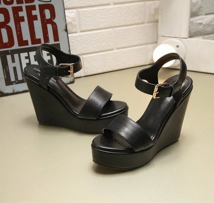 LV Sandals Women--025